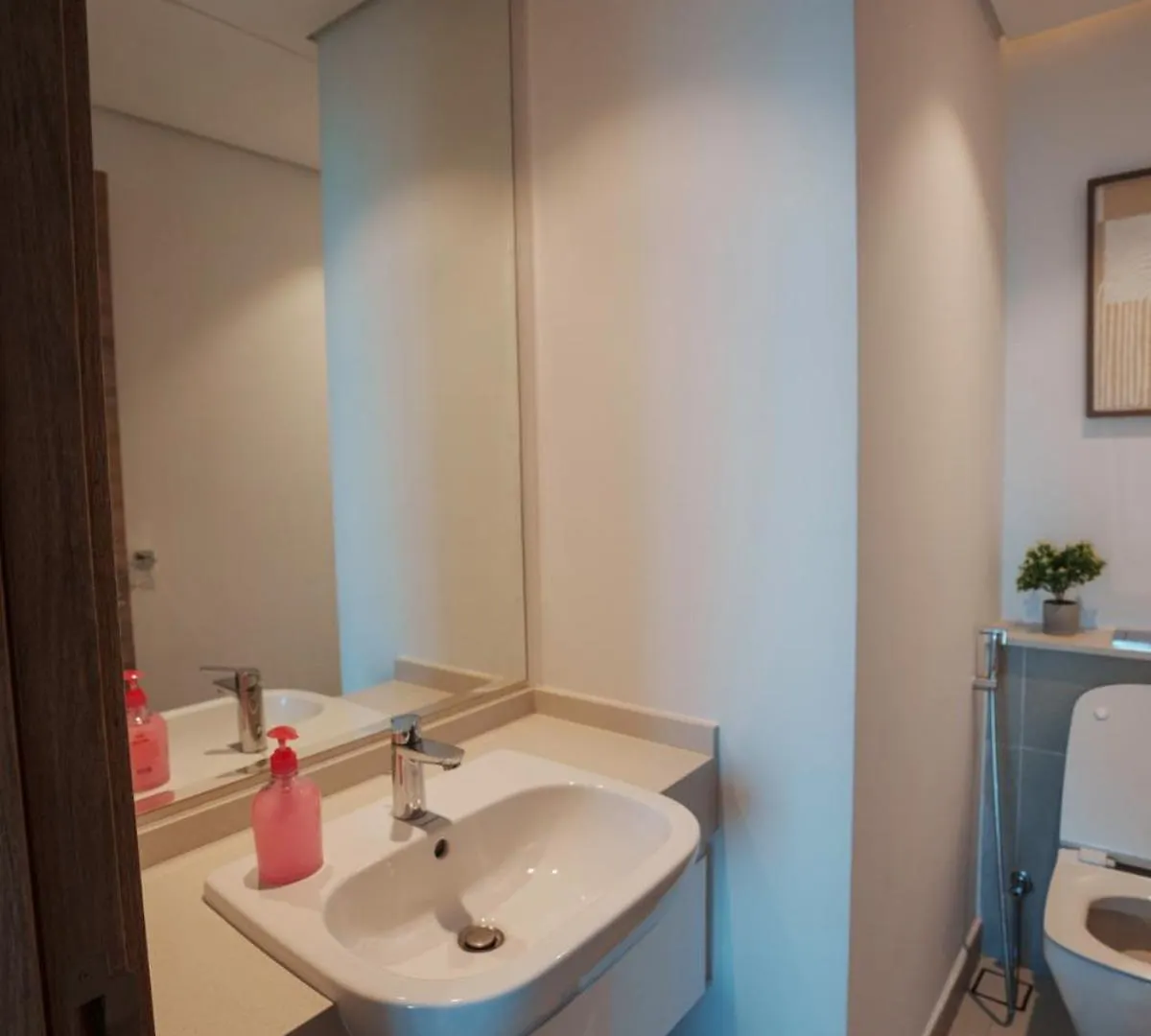 1Br Modern Comfort At Studio One ドバイ